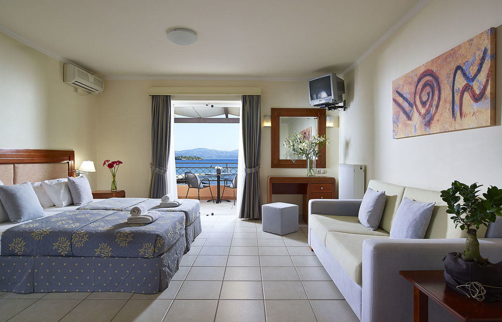 Avantis Hotel 4*